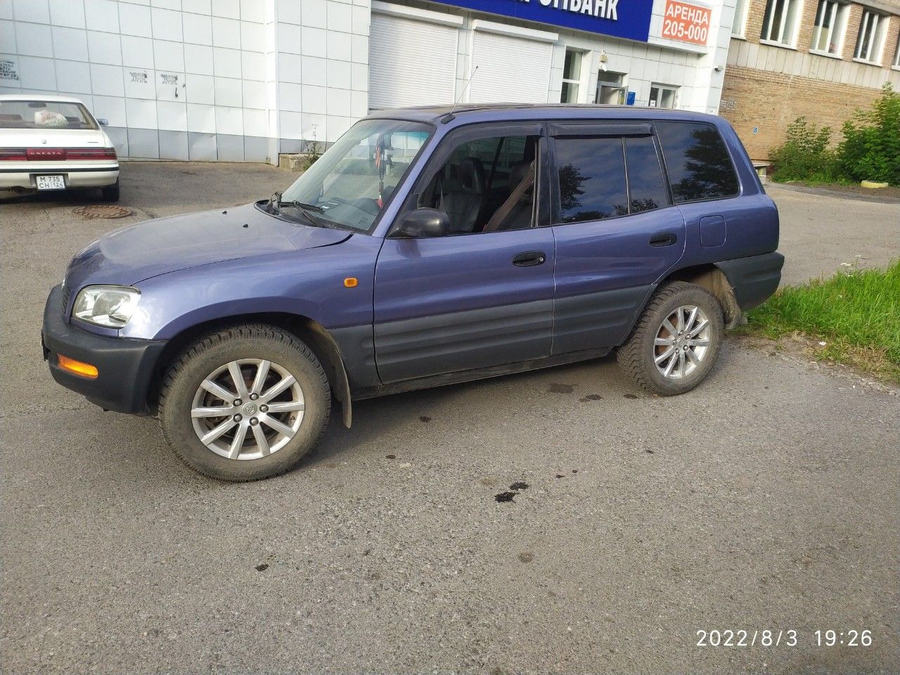 Toyota RAV4: фото владельца