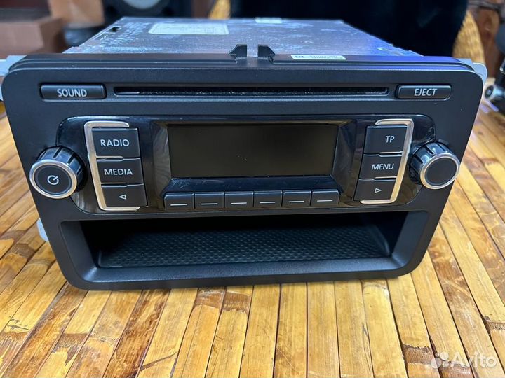 Штатная магнитола Vag golf, jetta, amarok, caddy