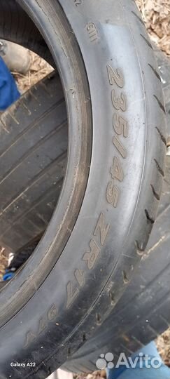 Pirelli P Zero 235/45 R17 97Y