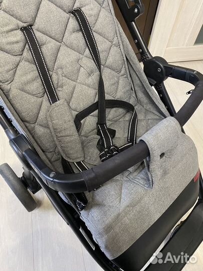 Прогулочная коляска carello bravo