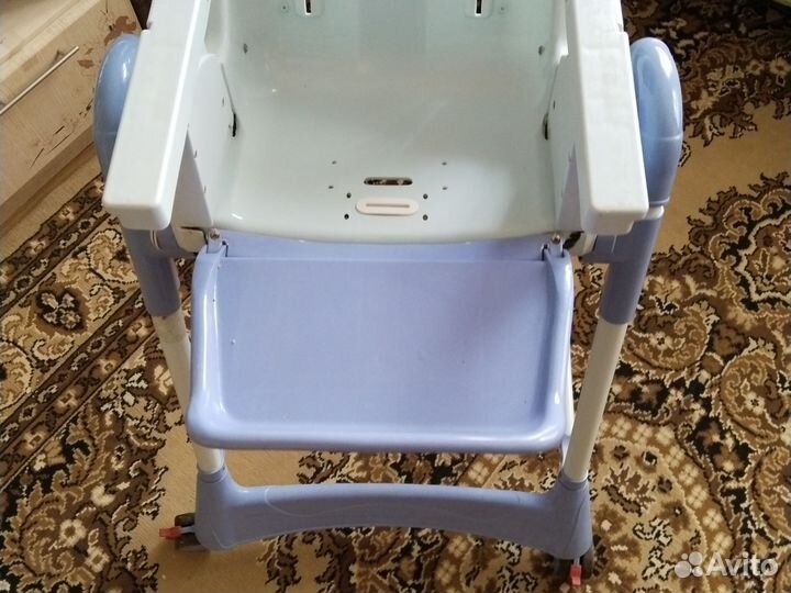 Стул для кормления