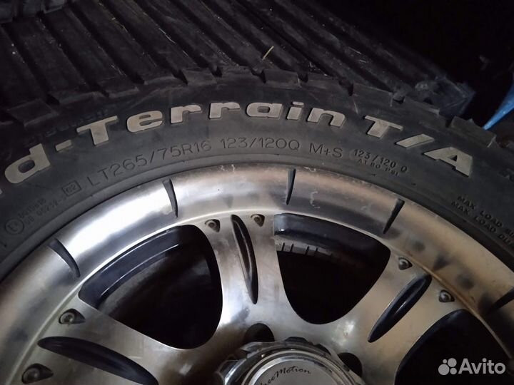 R16 Bfgoodrich Mud-Terrain T/A 265/75, PCD 6x139.7 DIA 67.1