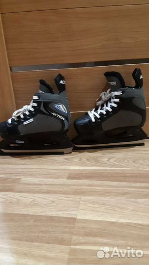 Коньки хоккейные