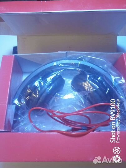 Проводные наушники