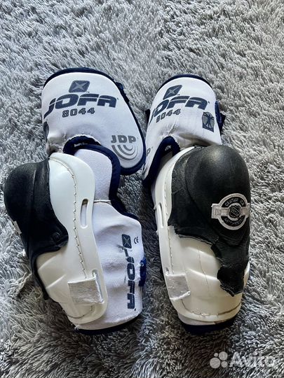 Налокотники хоккейные SR Jofa 8044 M/L. Швеция