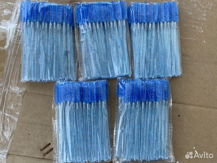 Щёточки для бровей и ресниц