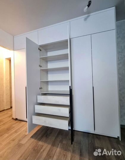 Шкаф белый (и другие цвета)