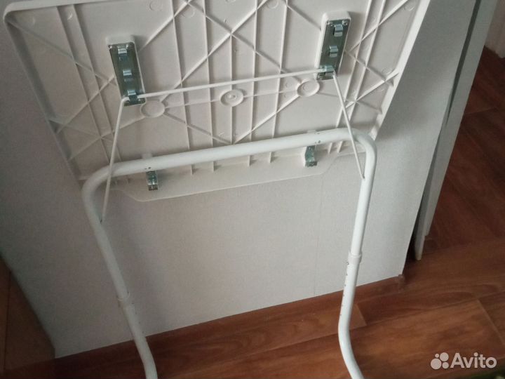 Столик