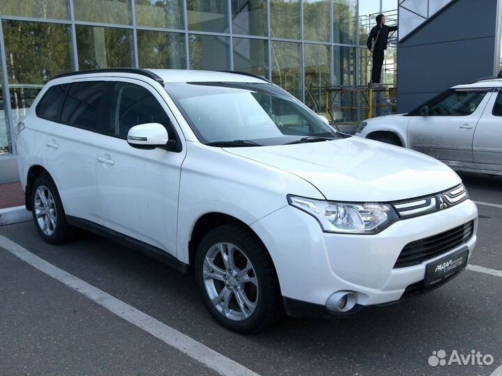 Mitsubishi Outlander 2.4 CVT, 2013, 208 658 км