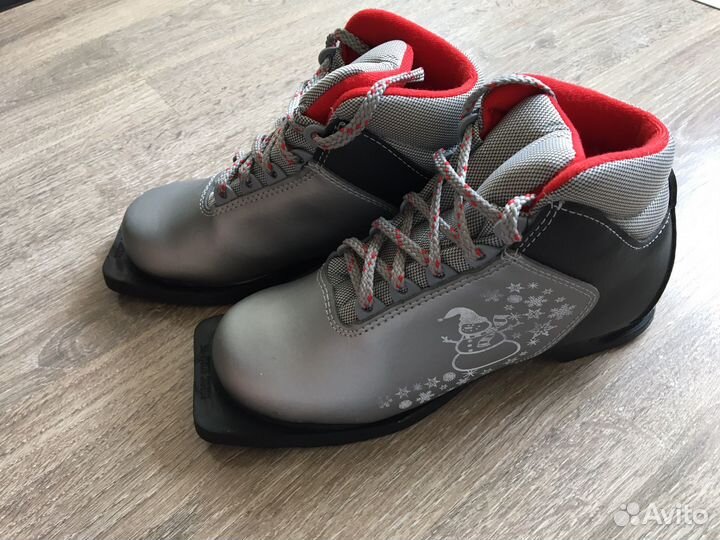 Лыжные ботинки 35 размер