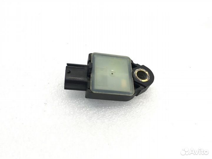 Датчик удара Kia Optima 3 седан 2.4 GDI 2011