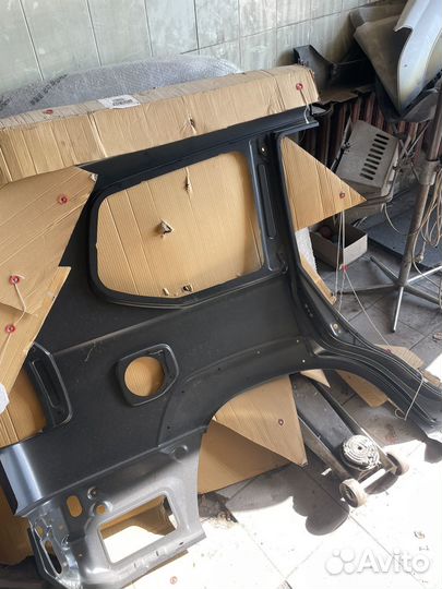 Крыло заднее левое Toyota Land Cruiser Prado 120