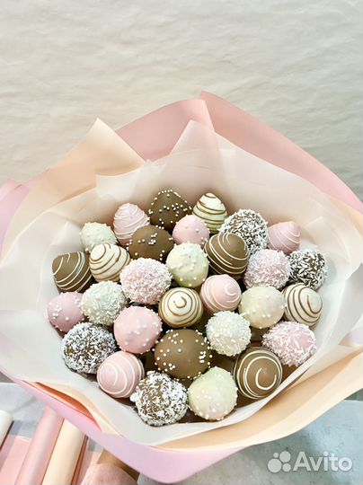 Клубника в шоколаде на 8 Марта