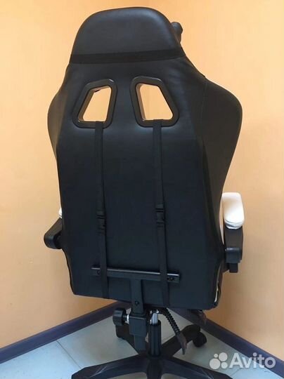 Компьютерное офисное кресло с массажем (новые)