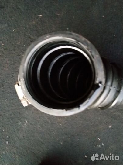 Патрубок Jeep Grand Cherokee WK2 3.0 дизель