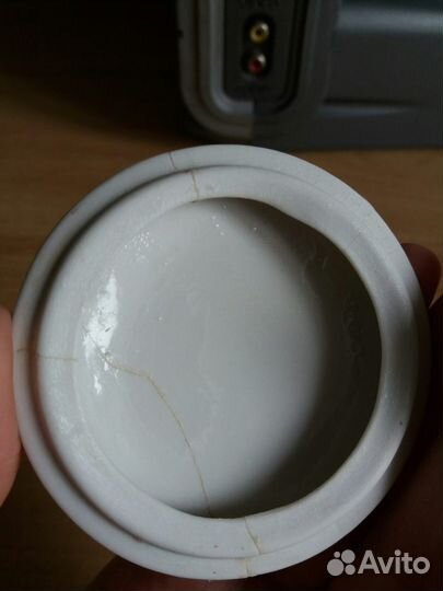 Старинная пудренница