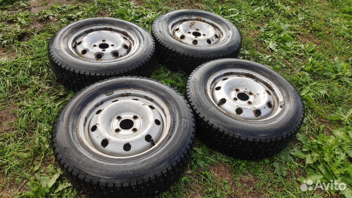 Hankook Winter I'Pike RS2 W429 185/70 R14 92T