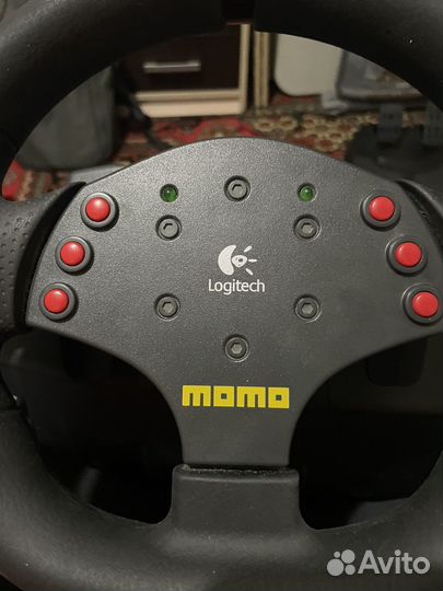 Руль logitech momo racing