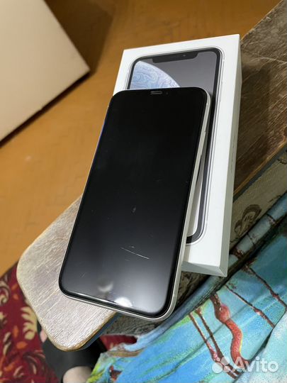 iPhone Xr, 64 ГБ