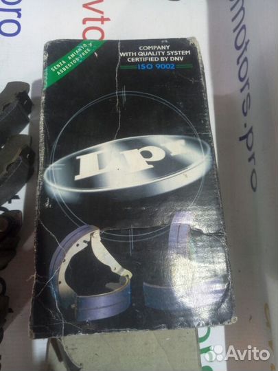 Тормозные колодки заднее Audi 80 90 100