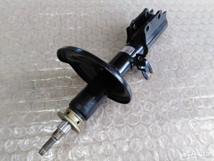 Амортизатор подвески передний левый Kia Spectra