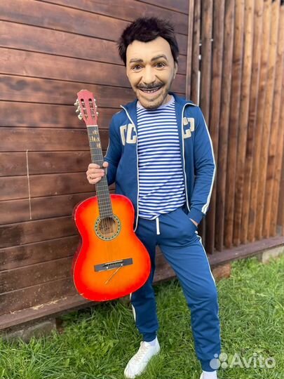 Поздравление от звезд (ростовая кукла)