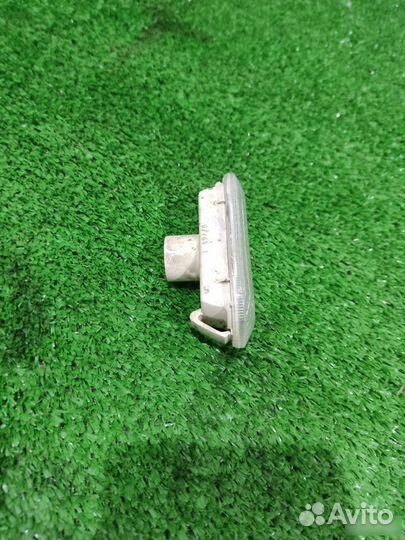 Поворотник повторитель поворота Ford Focus 1