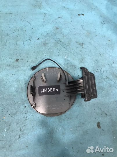 Лючок бензобака на Kia Soul 2008-2013