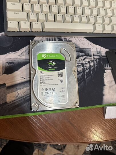 Жесткий диск hdd 1 тб Barracuda