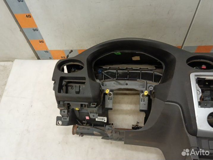 Торпедо Ford Focus 2 1.6 2006