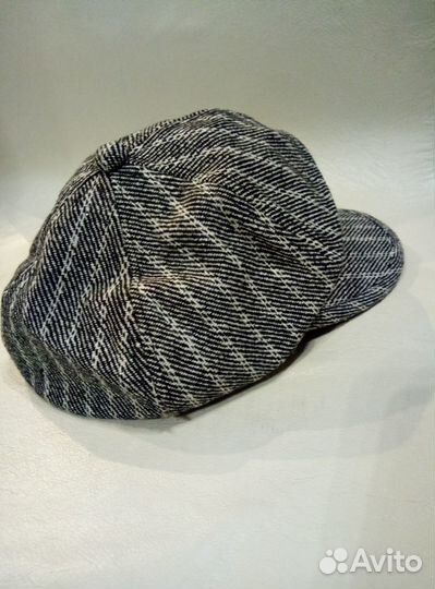 Кепка классическая серая