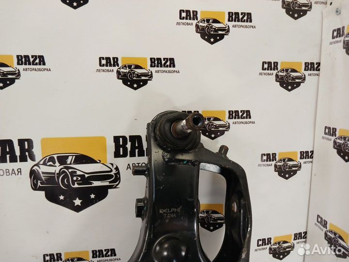 Рычаг подвески передний нижний правый R