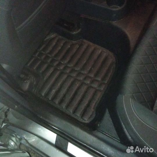 Автомобильные коврики для шкоды рапид