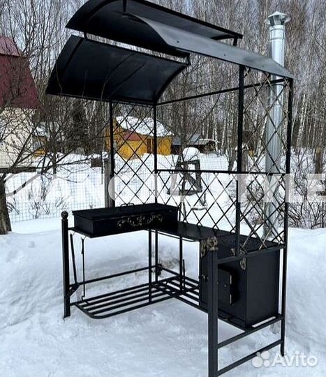 Мангал с крышей