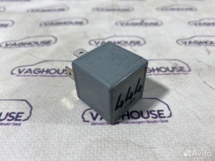 Реле Porsche Cayenne 955 4.5 (4800) 2005