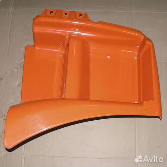 Щиток подножки камаз-6520 правый (оранжевый) (Альт