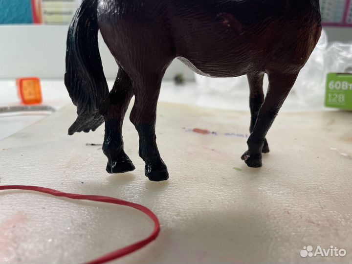 Фигурка лошади
