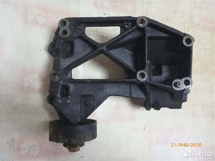 Кронштейн Peugeot 406 8B 2.0 2003