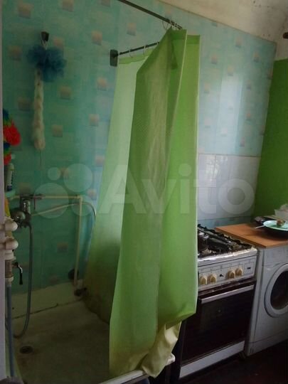 Комната 14 м² в 4-к., 4/4 эт.