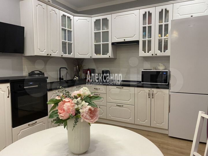 2-к. квартира, 52 м², 17/17 эт.