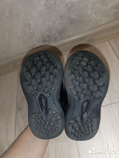 Кроссовки детские