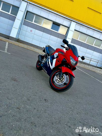 Honda cbr600 f4