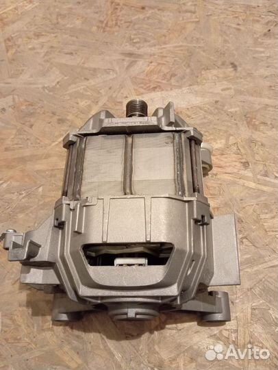 Двигататель стиральной машины Bosch