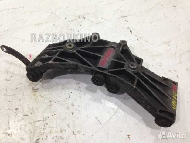 Кронштейн генератора