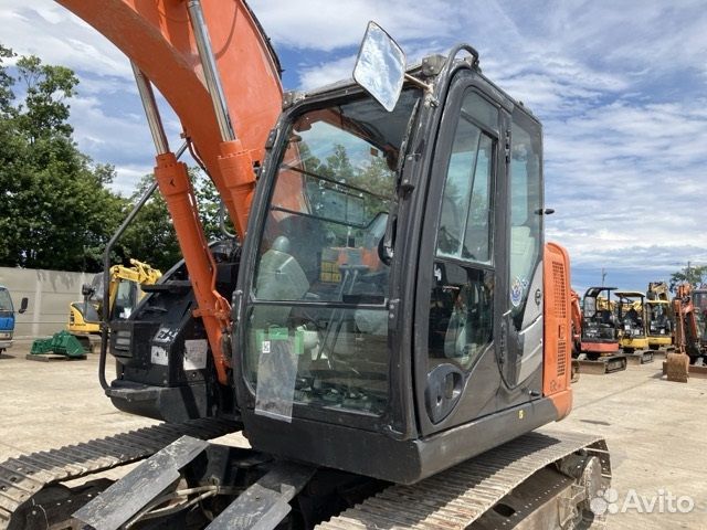 Гусеничный экскаватор Hitachi ZX135US, 2015