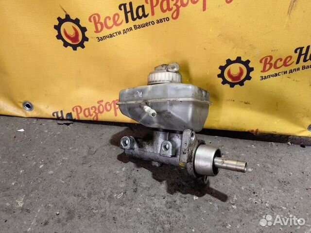 Главный тормозной цилиндр Opel Vectra B седан 1.6