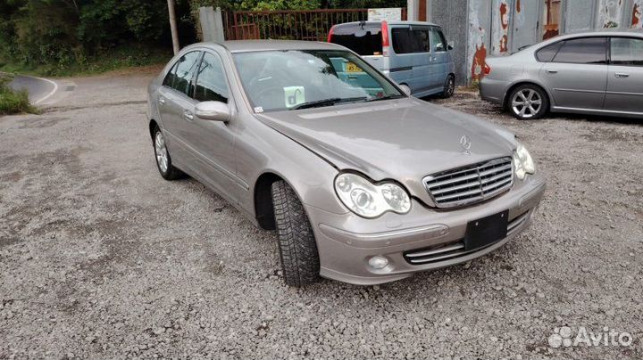 Авто на разбор Mercedes-Benz C-Class W203 271.940