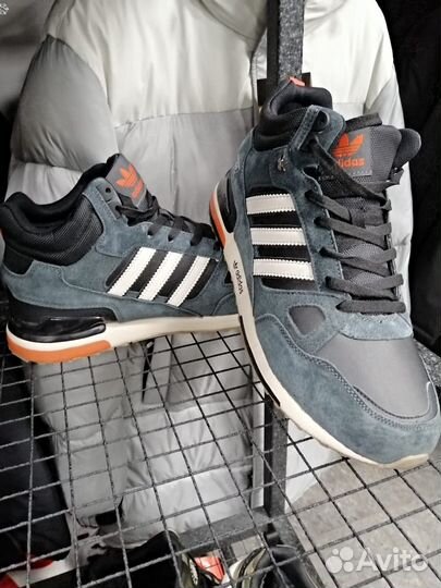 Мужские зимние кроссовки Adidas. Размер 45