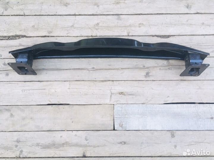 Усилитель заднего бампера Фольксваген Тигуан