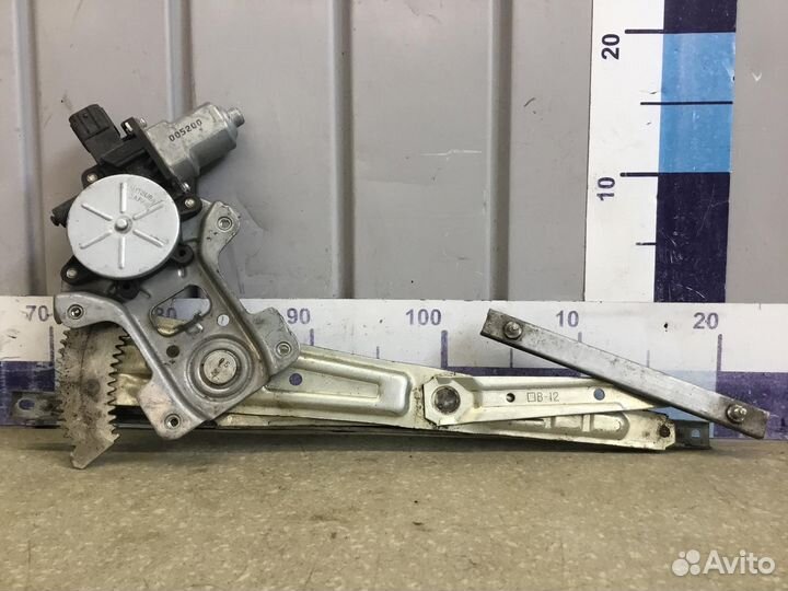 Стеклоподъемник электр. передний правый Mitsubishi